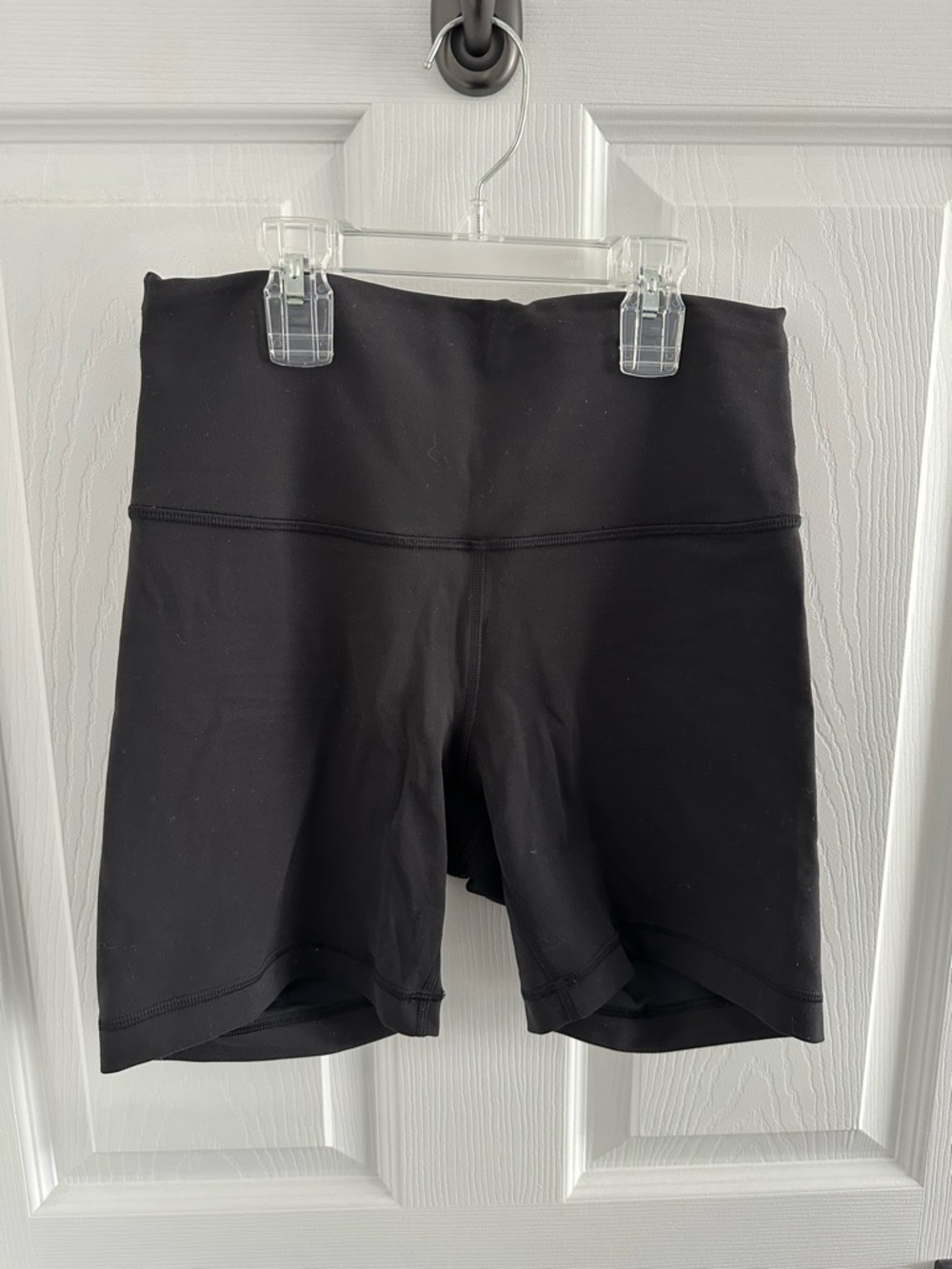 Wunder Train High-Rise Short 6”- Size 6